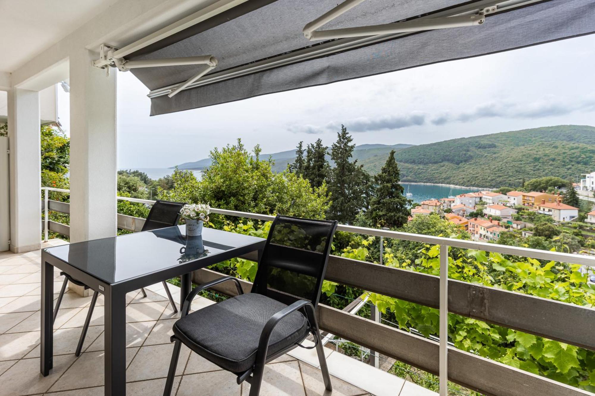 Apartments Sea View Rabac Exterior photo